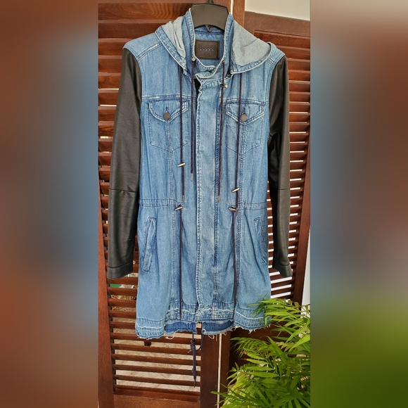 Blank NYC Jackets & Blazers - BlankNYC Denim Jacket Size MEDIUM